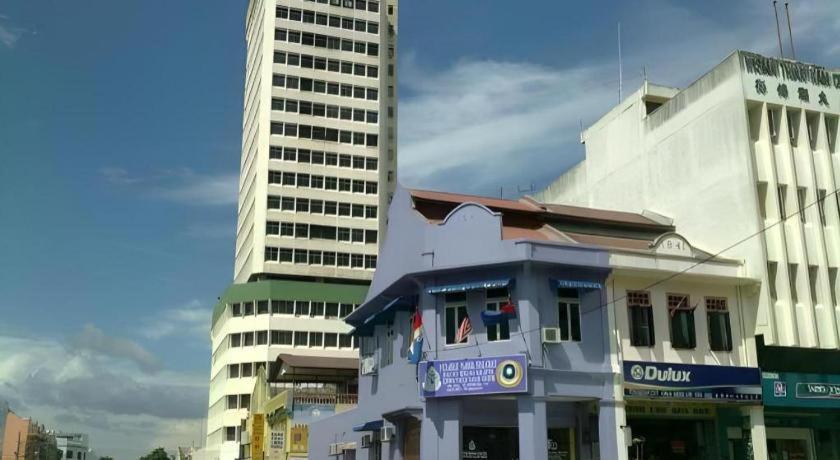 Id Hotel Yayasan Segamat Exteriör bild