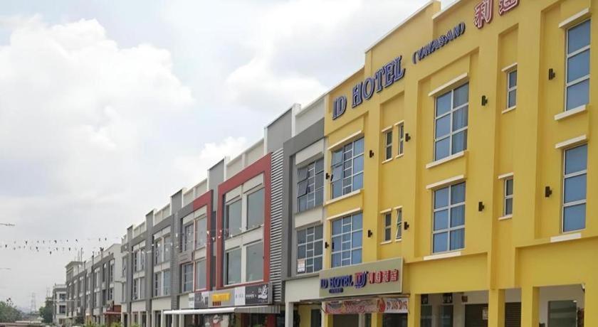 Id Hotel Yayasan Segamat Exteriör bild