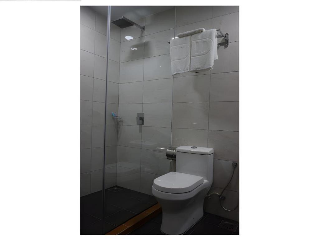 Id Hotel Yayasan Segamat Exteriör bild